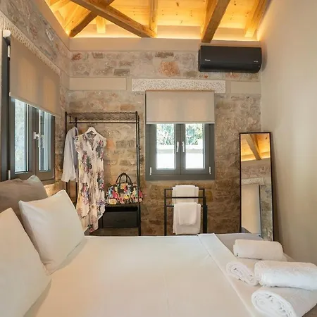 Petra No1 Метони