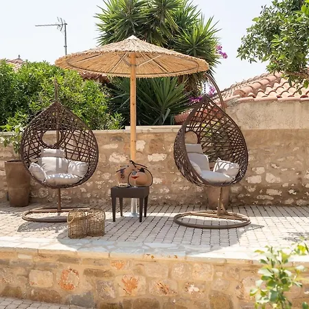 Апартаменты Petra No1 *