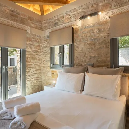 Апартаменты Petra No1