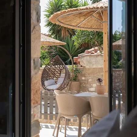 Апартаменты Petra No1